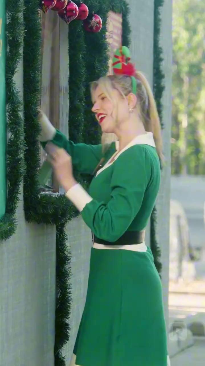 特朗普愛上在白宮當(dāng)保潔的我(全集)